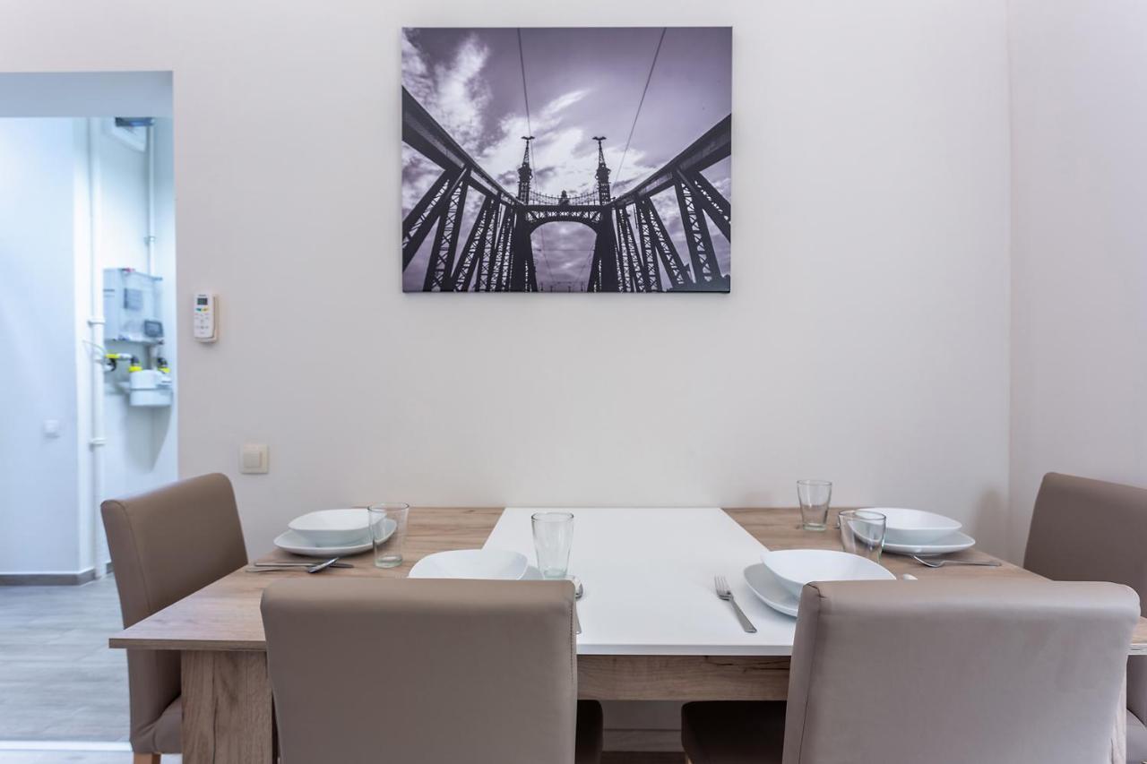 Apartamento Goldcentral Akacfa *
