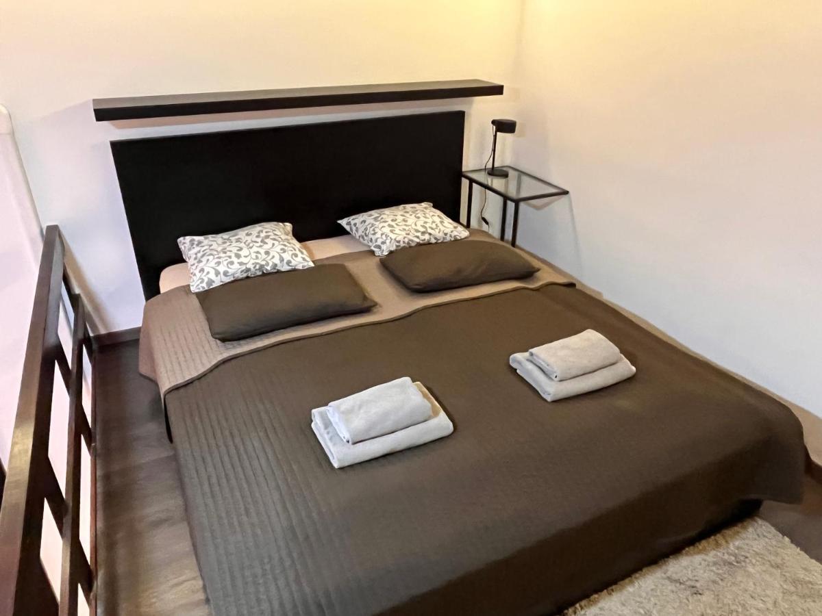 Apartamento Goldcentral Akacfa *