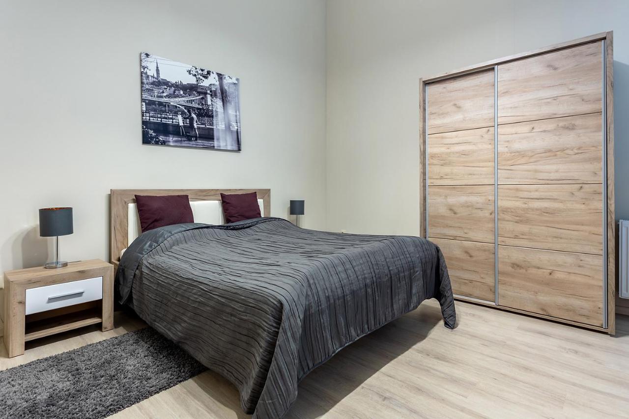 Goldcentral Akacfa Apartman Budapest